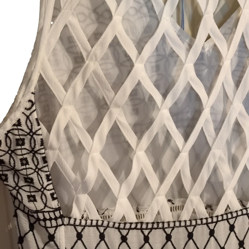 The Gentle Fawn Dress: A Stunning Combination of Elegance and Style - Picture 11 of 16